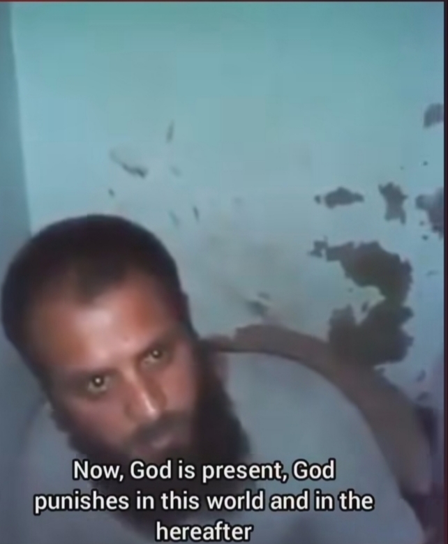 نقاش مع اعلامي من داعش ليبيا